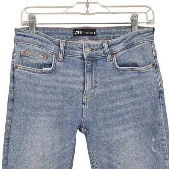 Zara Skinny Jeans Distressed Light Wash Ankle Raw Hem Size 6 - Picture 5 of 14